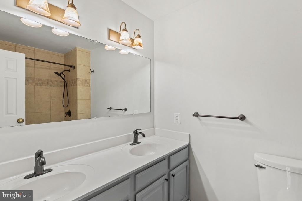 6608 E Beach Drive - Photo 34