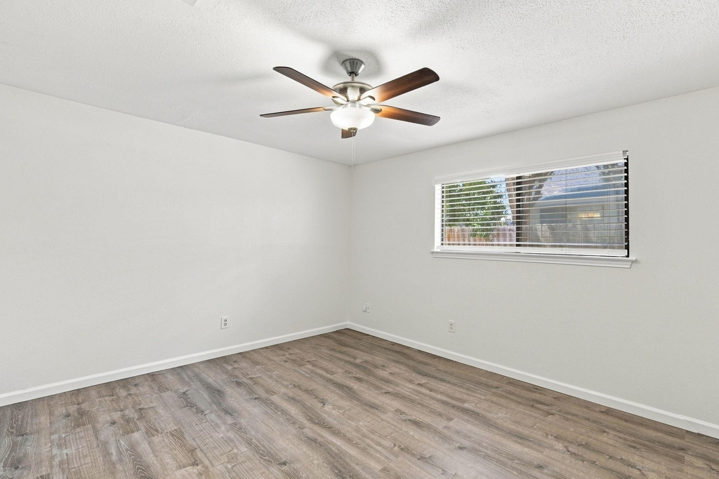 615 Luther Dr - Photo 9