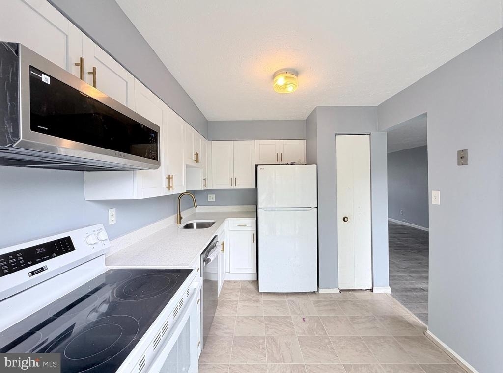 12 Hallview Court - Photo 5