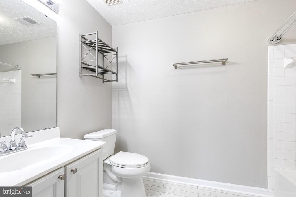 3021 Hunting Ridge Drive - Photo 13