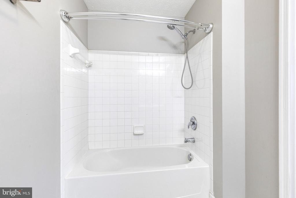 3021 Hunting Ridge Drive - Photo 14