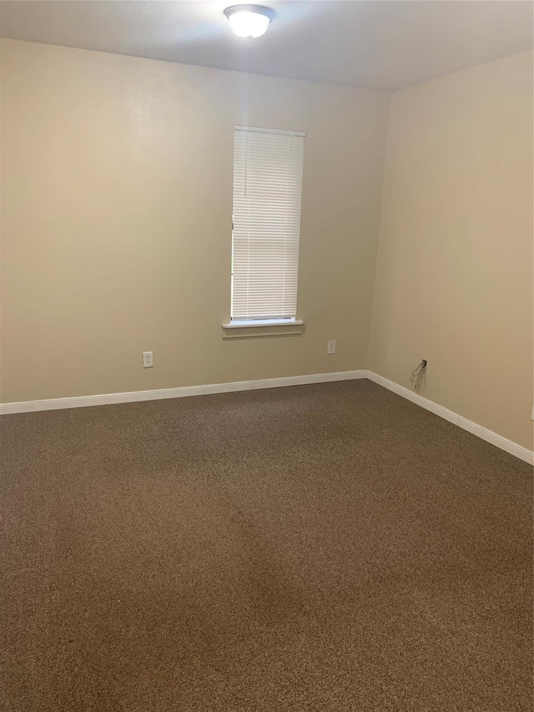302 S Burleson St - Photo 3