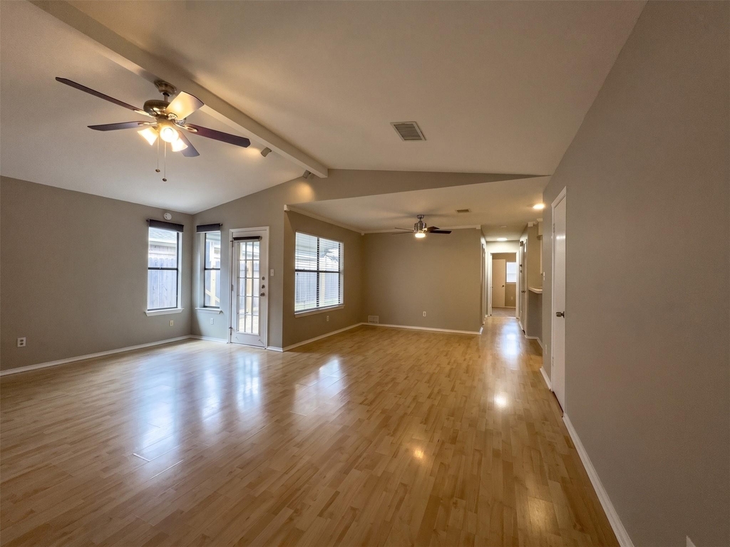 13004 Campos Dr - Photo 7