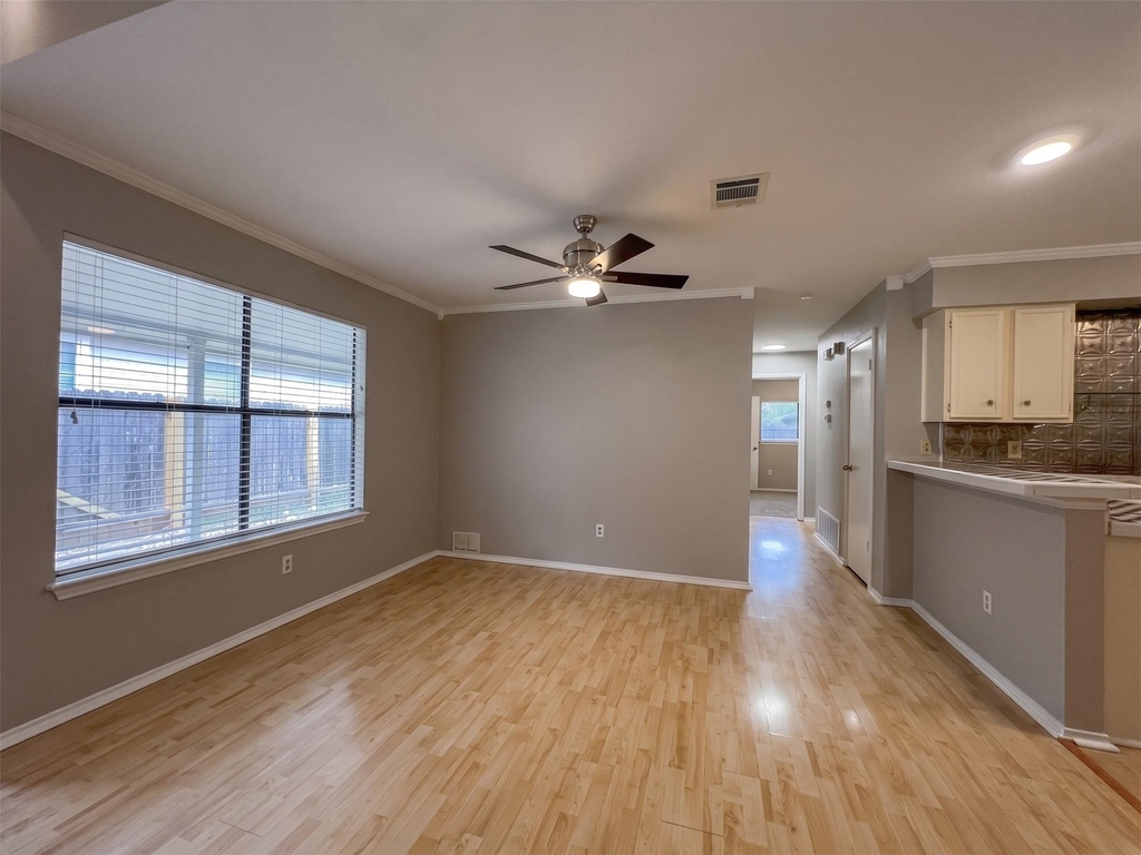 13004 Campos Dr - Photo 8