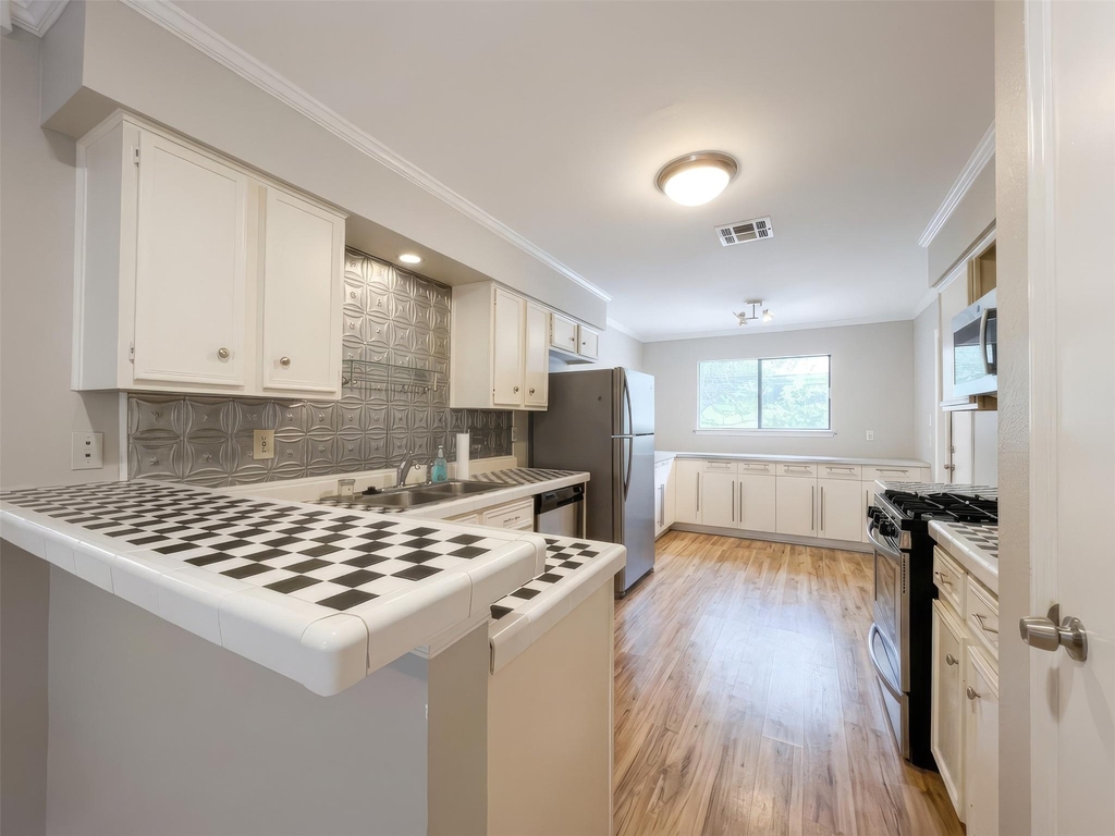 13004 Campos Dr - Photo 12