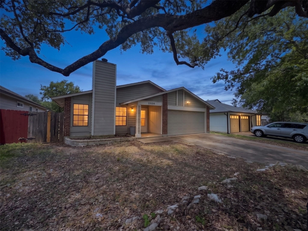 13004 Campos Dr - Photo 3