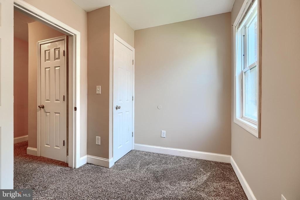 6110 Everall Avenue - Photo 14