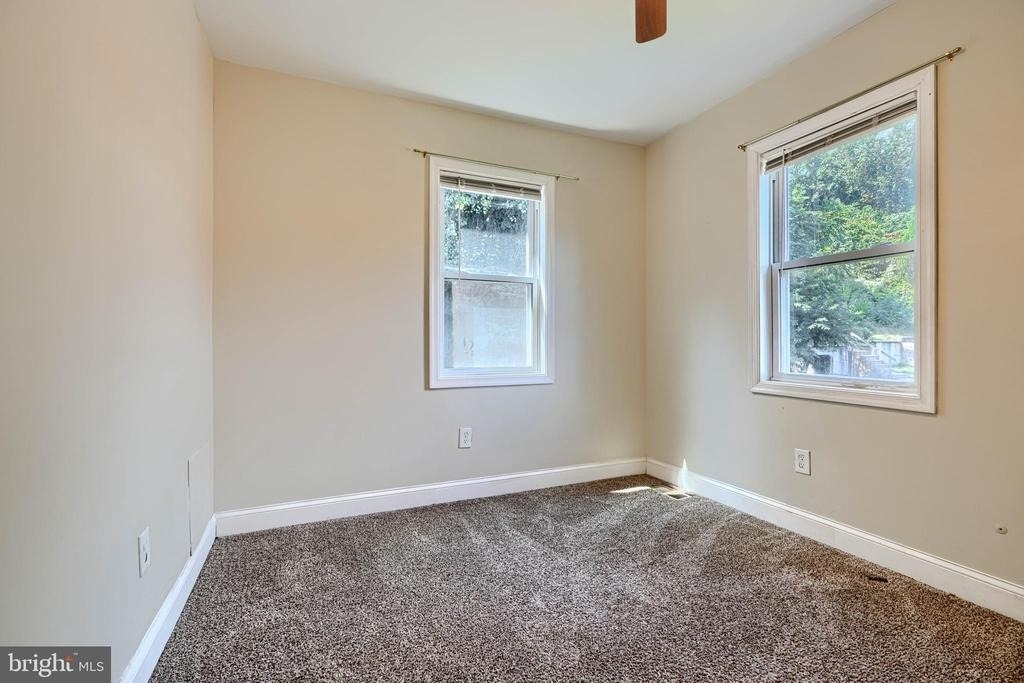 6110 Everall Avenue - Photo 15