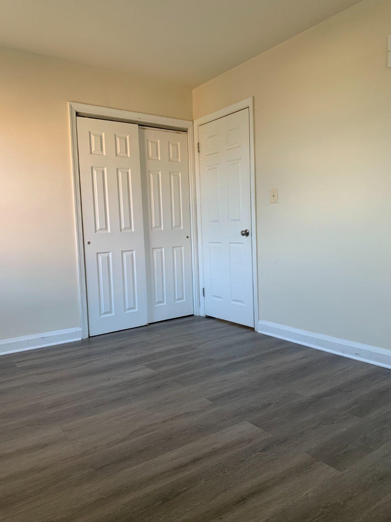 4227 Newport Avenue - Photo 3
