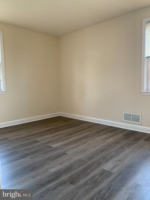 4227 Newport Avenue - Photo 2