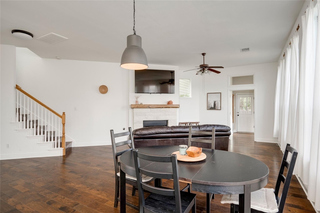 1802 Village Oak Ct - Photo 5