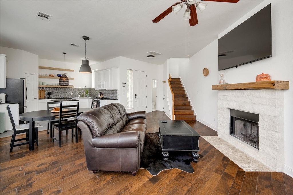 1802 Village Oak Ct - Photo 7