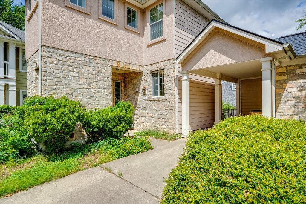 1802 Village Oak Ct - Photo 34