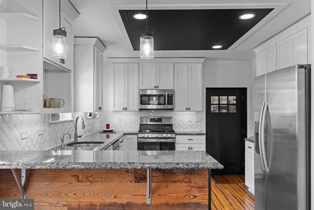 3200 Fleet Street - Photo 11