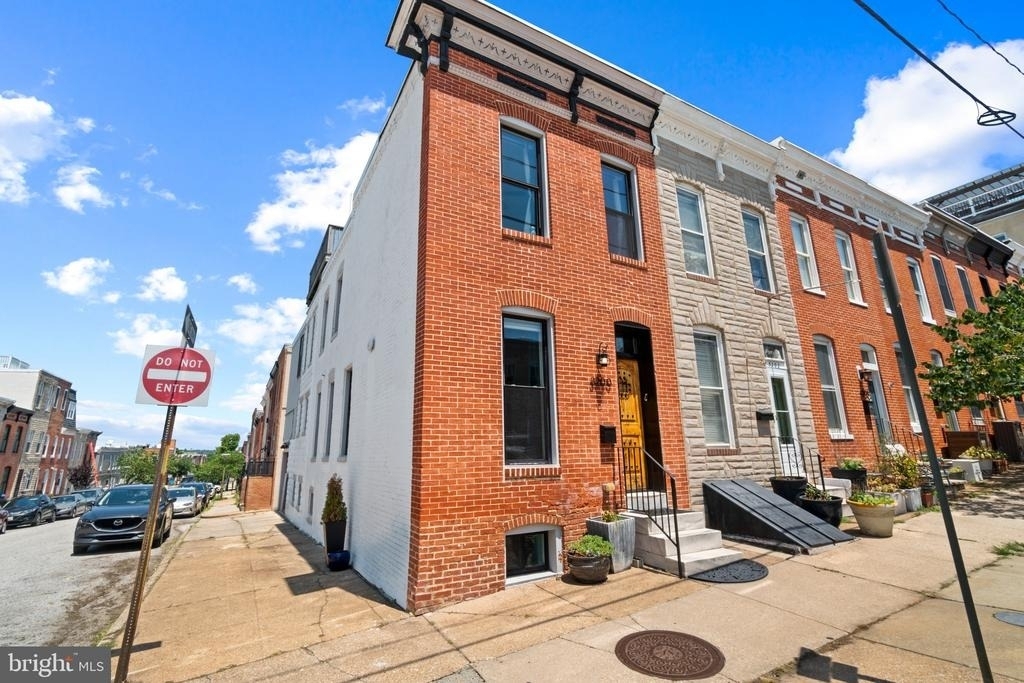 3200 Fleet Street - Photo 0