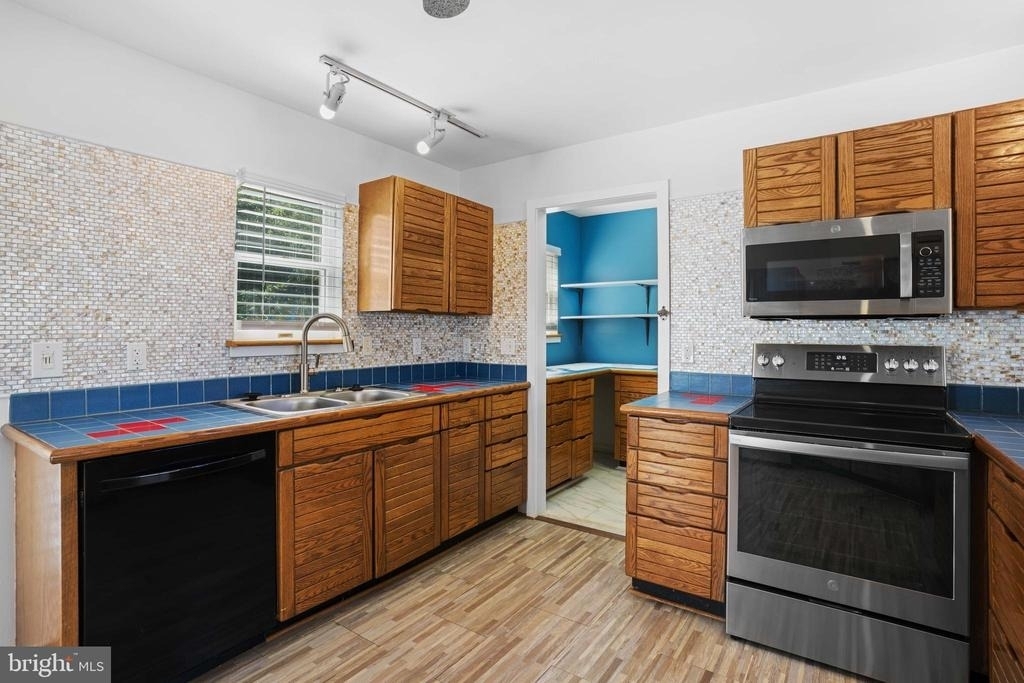 4734 Oak Road - Photo 14