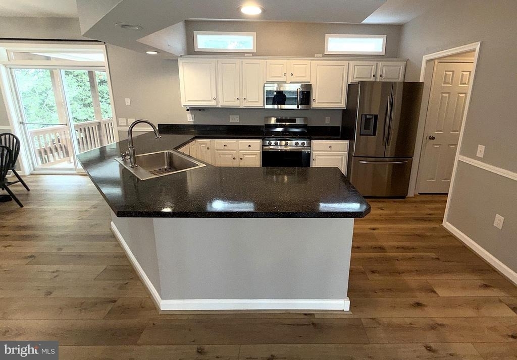 7918 Clark Station Road - Photo 2