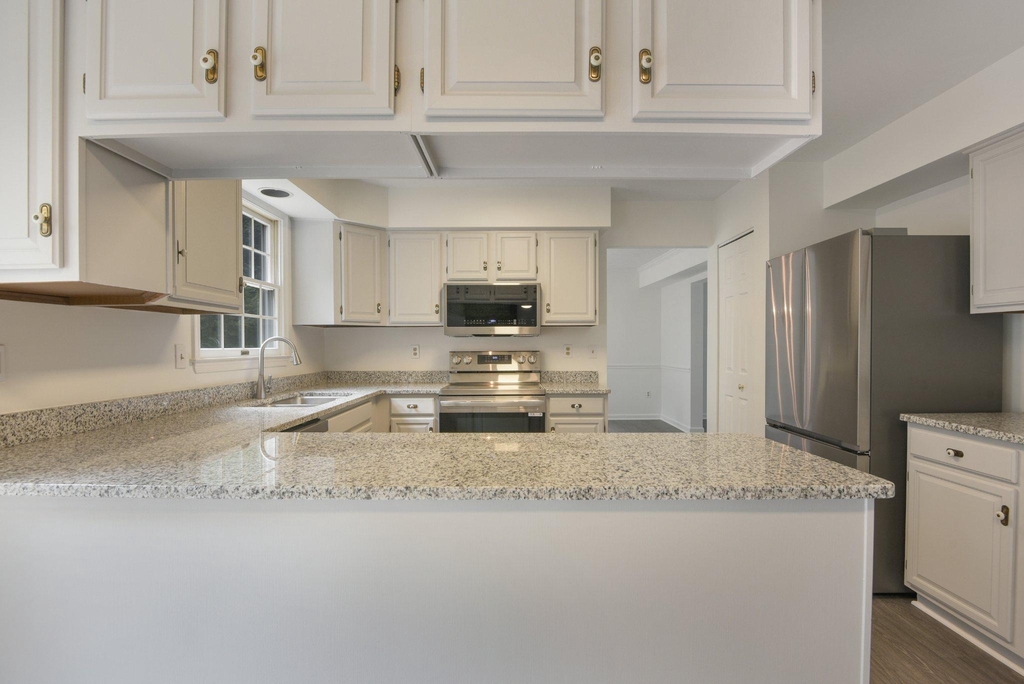 91 Premier Court - Photo 11
