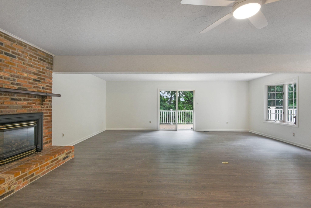 91 Premier Court - Photo 15