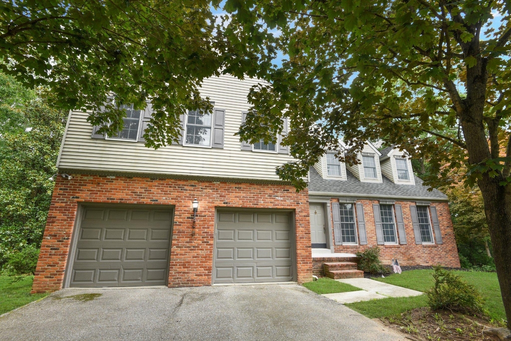 91 Premier Court - Photo 0