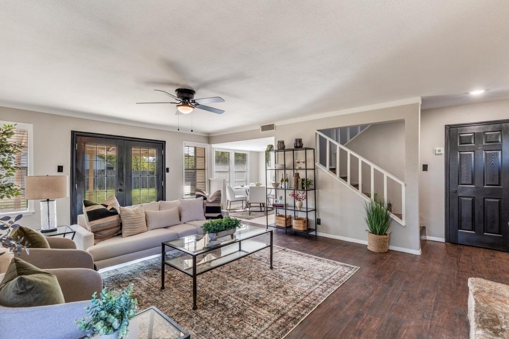12901 Lamplight Village Ave - Photo 4