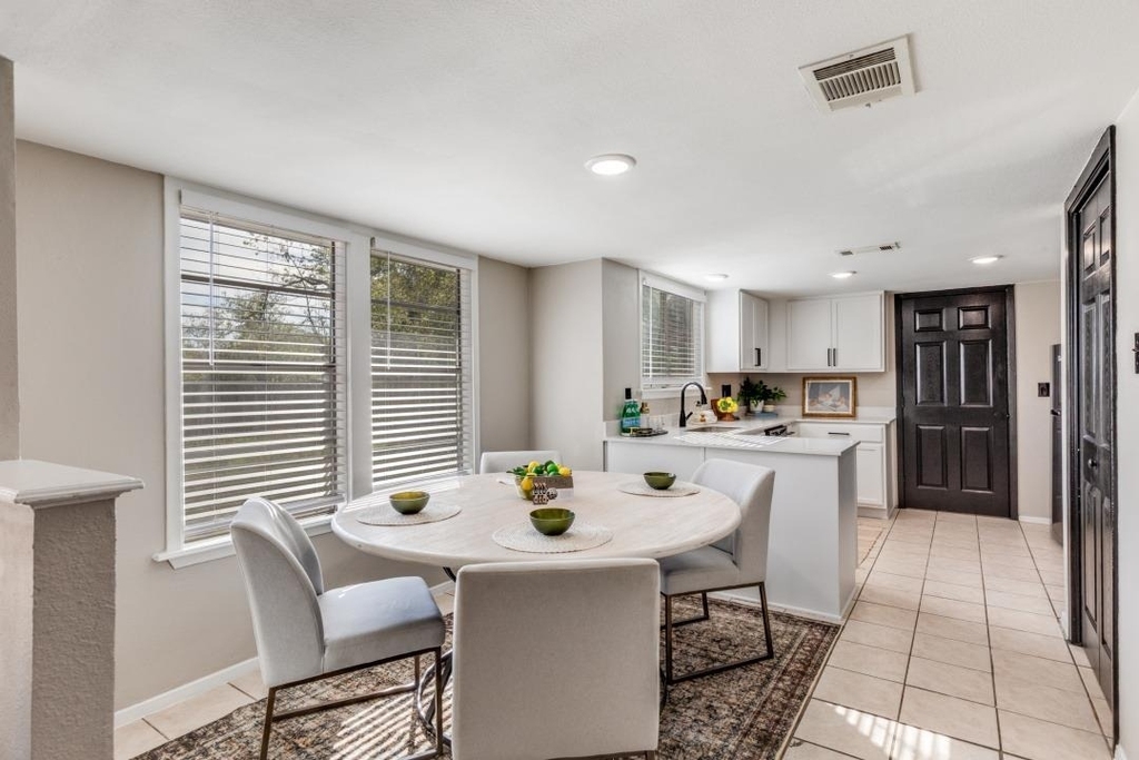 12901 Lamplight Village Ave - Photo 7