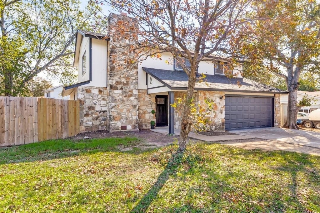 12901 Lamplight Village Ave - Photo 1