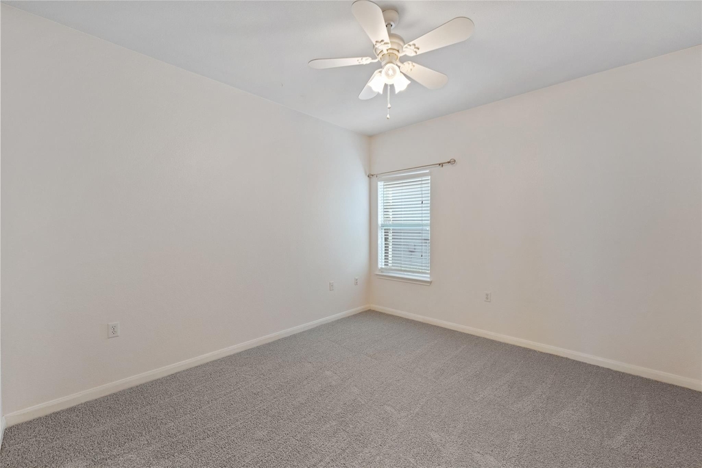 7513 S Glenn St - Photo 1