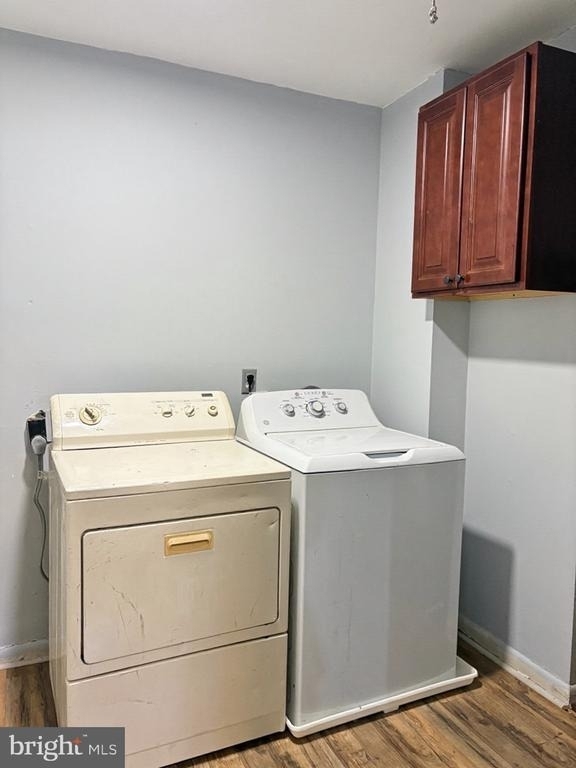 847 Lincoln Street - Photo 2