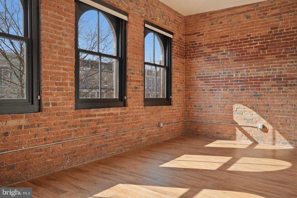 57 N Street Nw - Photo 2