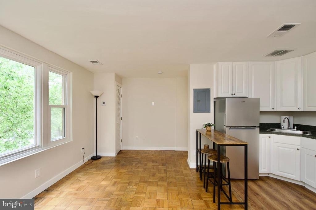 4840 Macarthur Nw - Photo 19
