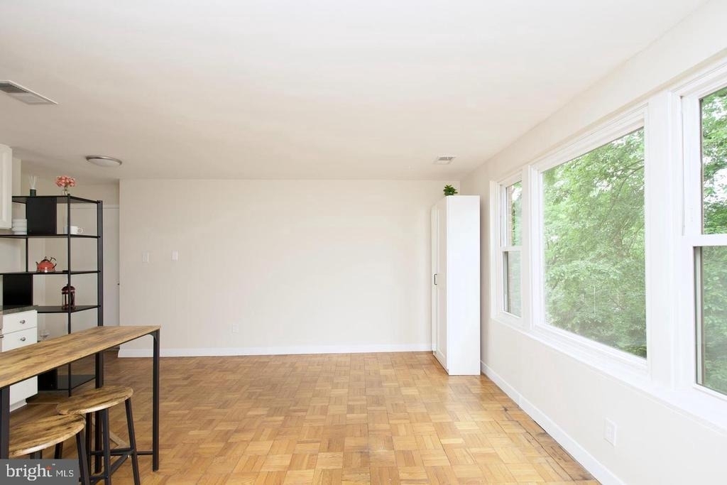 4840 Macarthur Nw - Photo 13