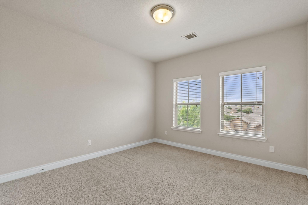 180 Santa Maria St - Photo 25