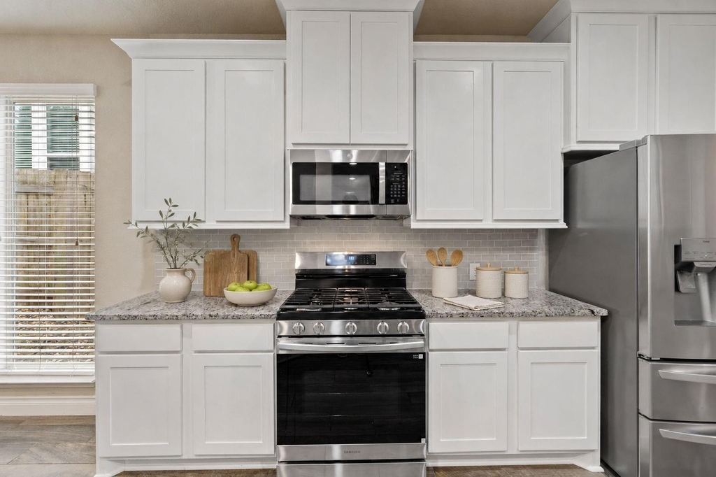 180 Santa Maria St - Photo 10