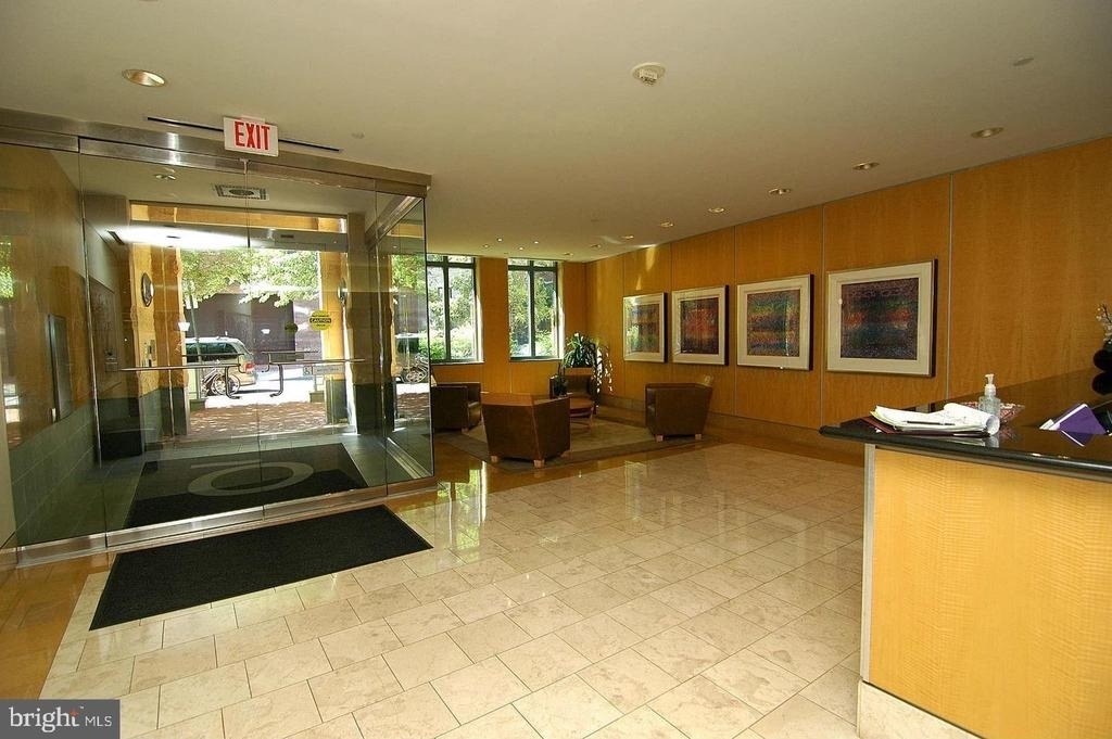 1117 10th Street Nw - Photo 2