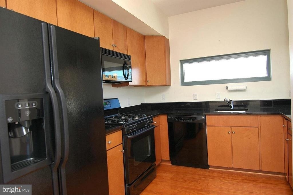 1117 10th Street Nw - Photo 8