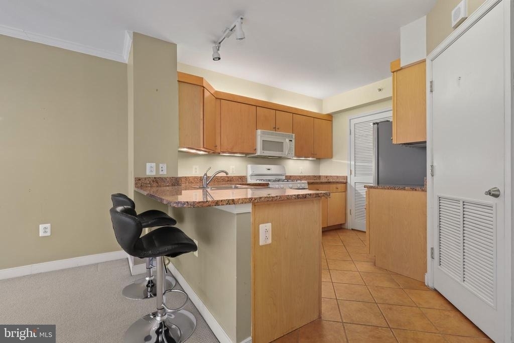 616 E Street Nw - Photo 10