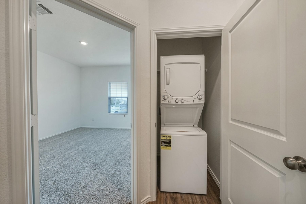 932 Mallow Rd - Photo 8