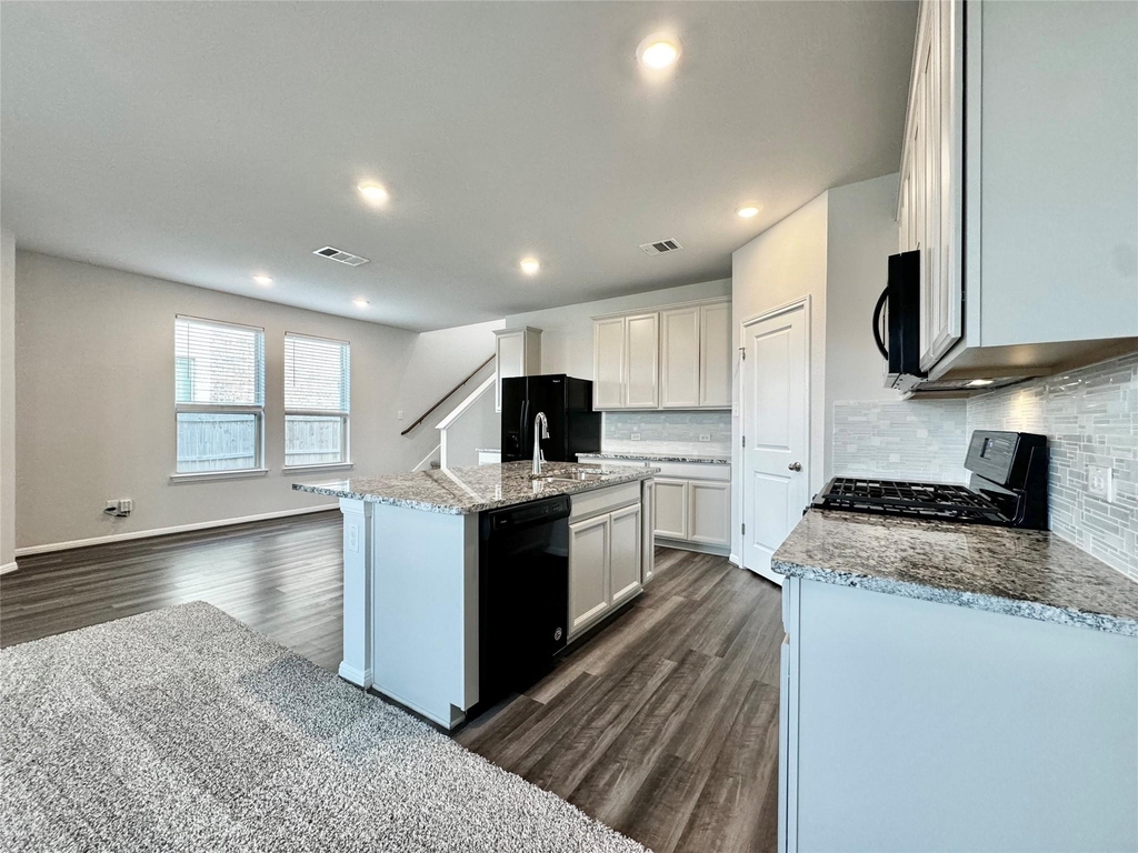 5701 Pleasanton Pkwy - Photo 3