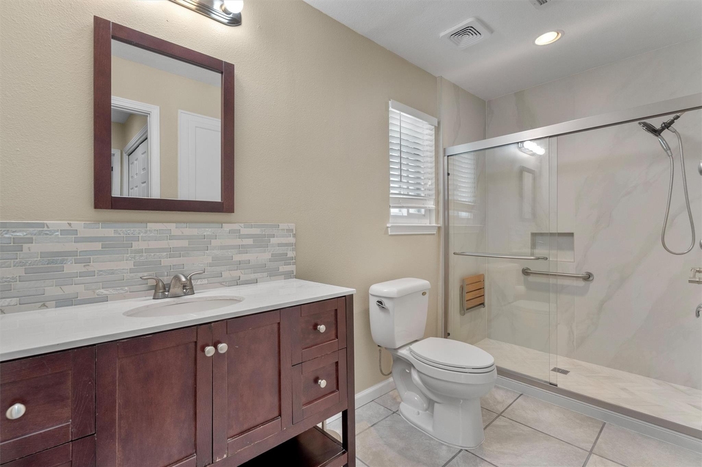6810 Deatonhill Dr - Photo 13