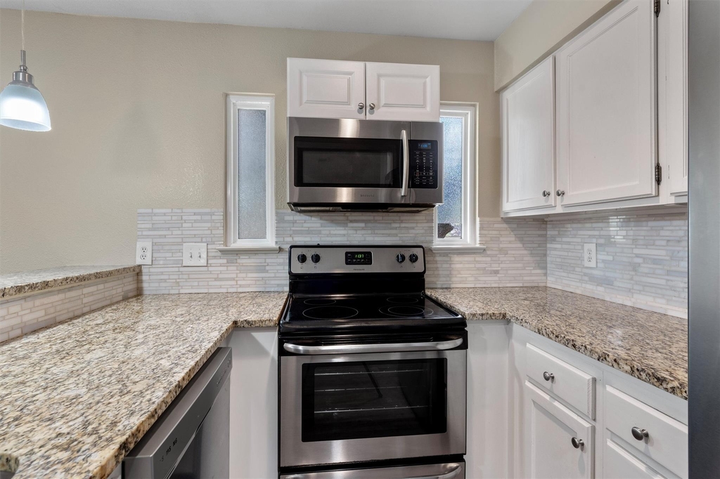 6810 Deatonhill Dr - Photo 9