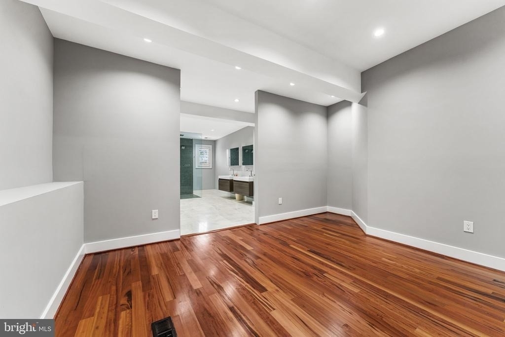 2421 1st Street Nw - Photo 17