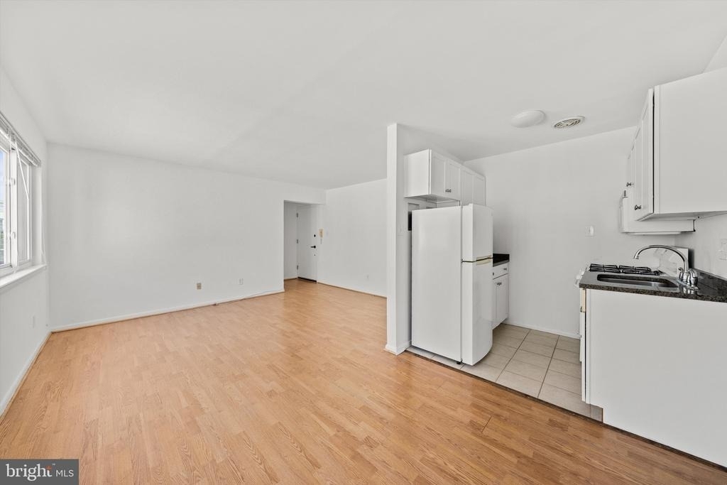 630 11th Street Ne - Photo 9