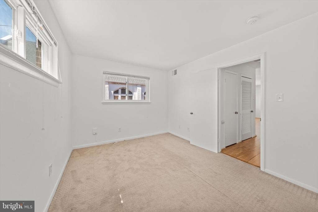 630 11th Street Ne - Photo 13