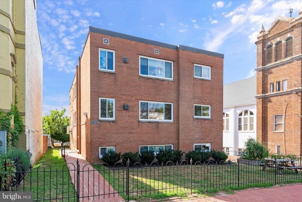 630 11th Street Ne - Photo 17