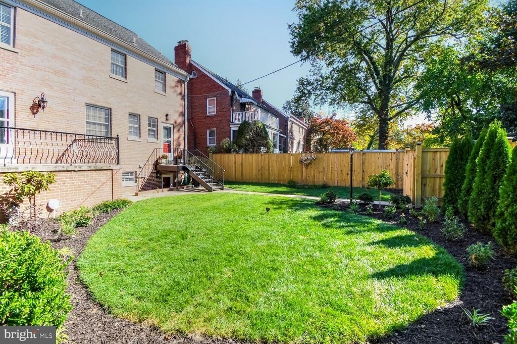 8112 Eastern Avenue Nw - Photo 33