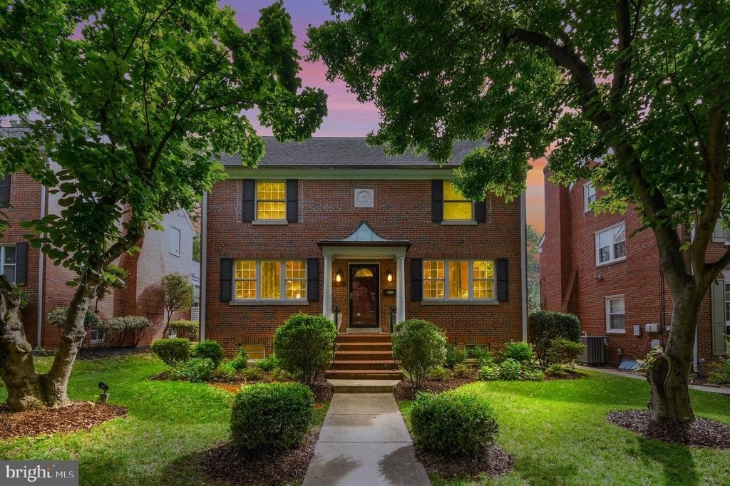 8112 Eastern Avenue Nw - Photo 1