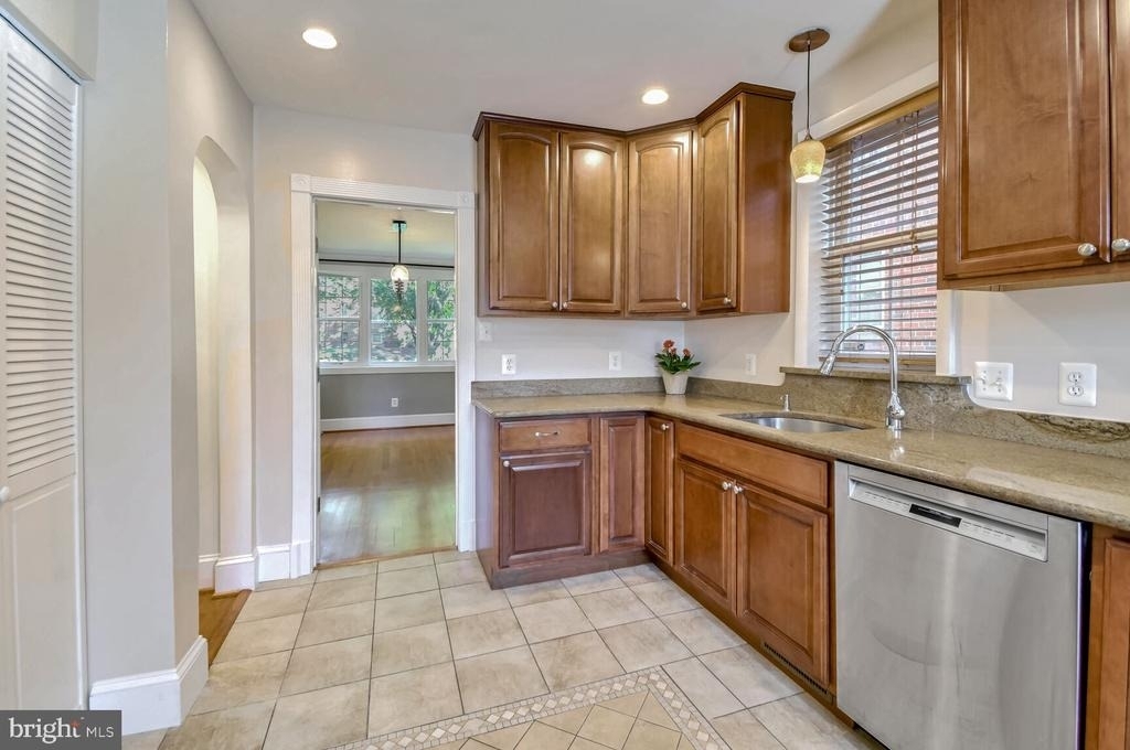 8112 Eastern Avenue Nw - Photo 11