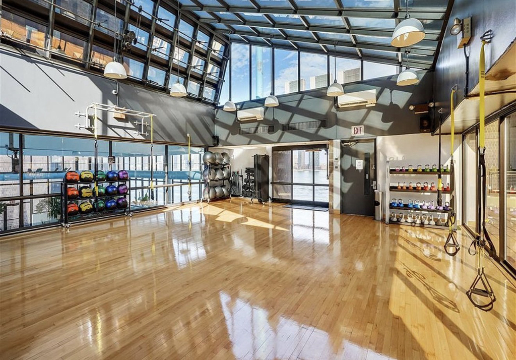 30 Waterside Plaza - Photo 8