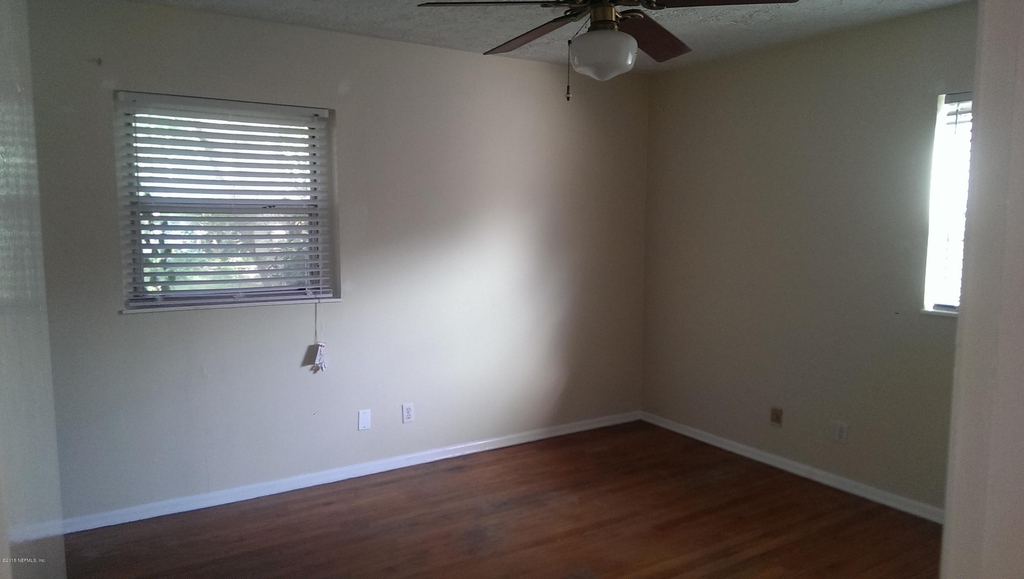 4455 Rainer Road - Photo 9